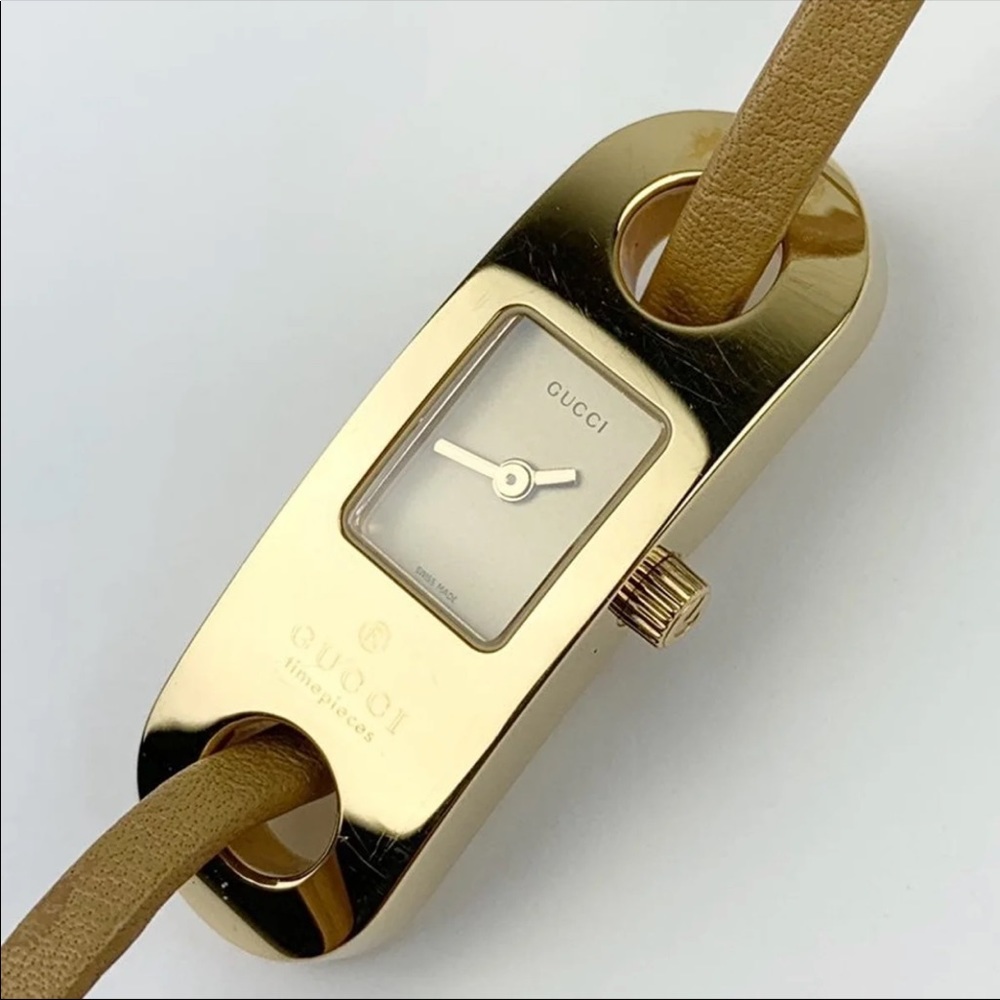 GUCCI 6100L Women Watch